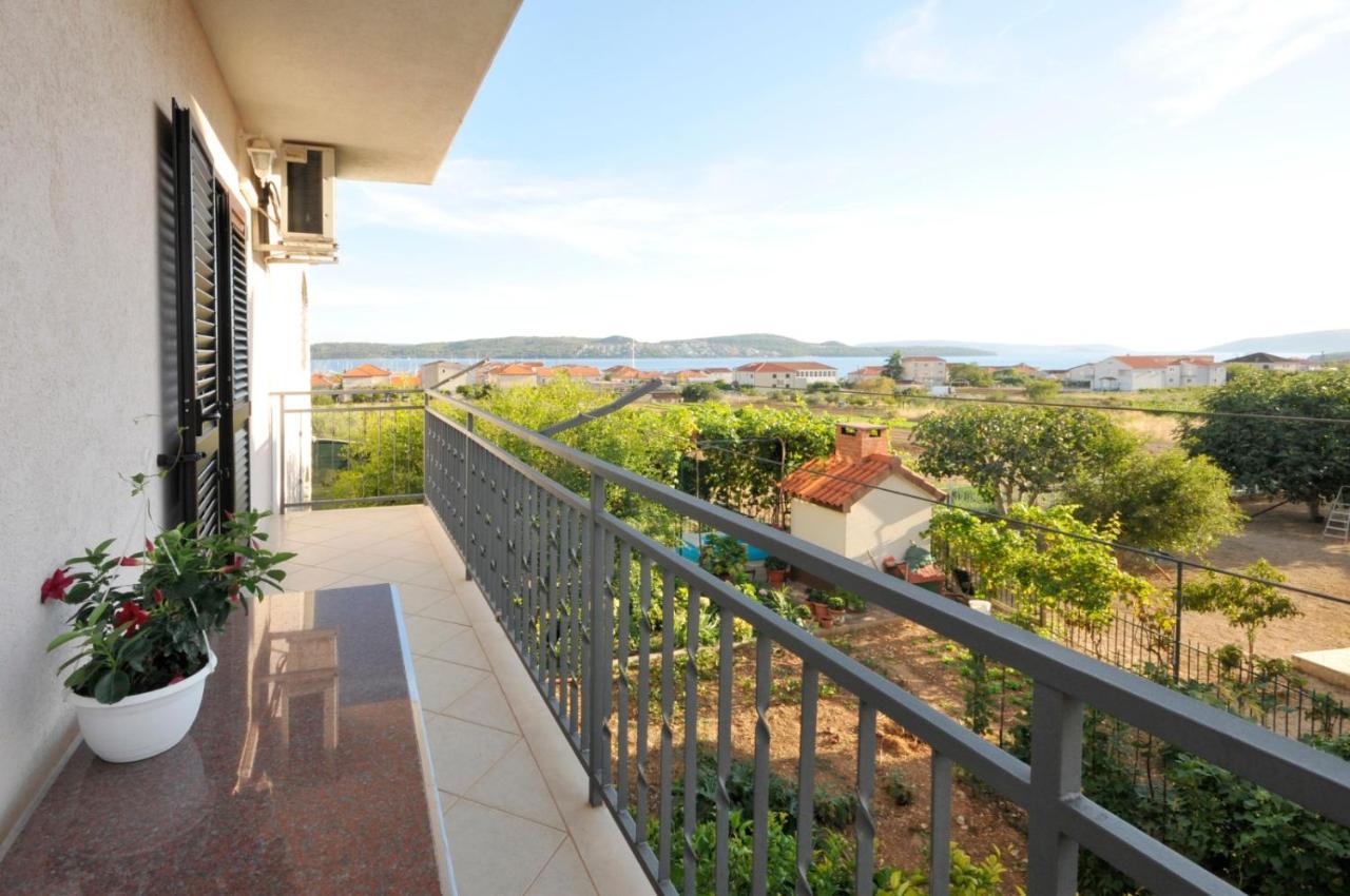 Roso Apartment With Sea View Trogir Luaran gambar