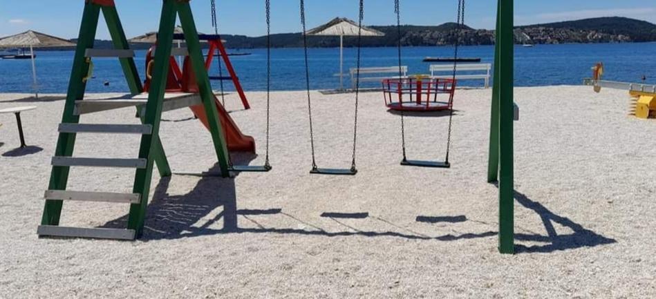 Roso Apartment With Sea View Trogir Luaran gambar